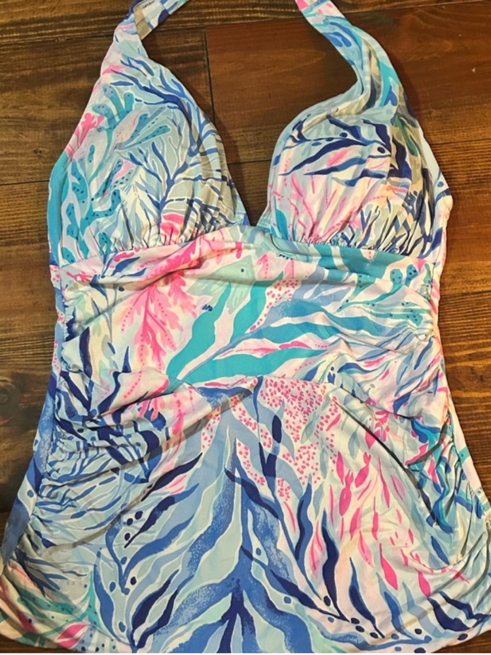 Lilly Pulitzer Kaleidoscope Halter Swimsuit Top size 4 - Picture 4 of 4